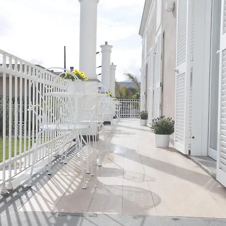 Maison De Charme פומפיי