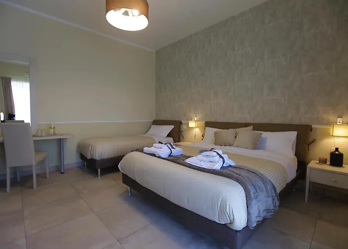 לינה וארוחת בוקר Maison De Charme פומפיי