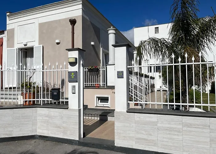 Maison De Charme לינה וארוחת בוקר