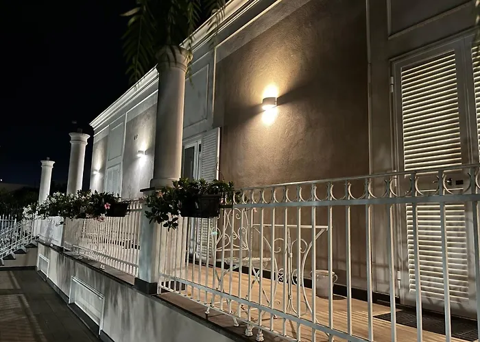 Maison De Charme לינה וארוחת בוקר