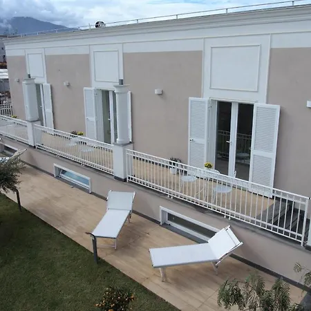 Bed & Breakfast Maison De Charme 4*