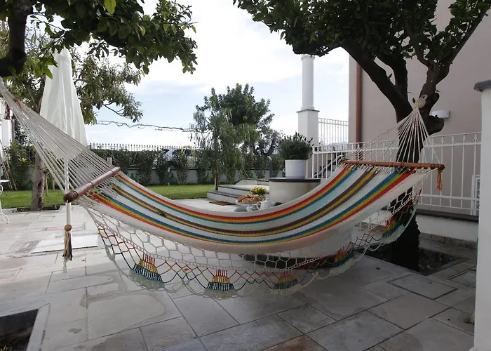 Maison De Charme Alojamento de Acomodação e Pequeno-almoço 4*